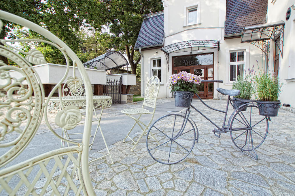 Versant Hotel & Spa Dzierzoniow Exterior photo